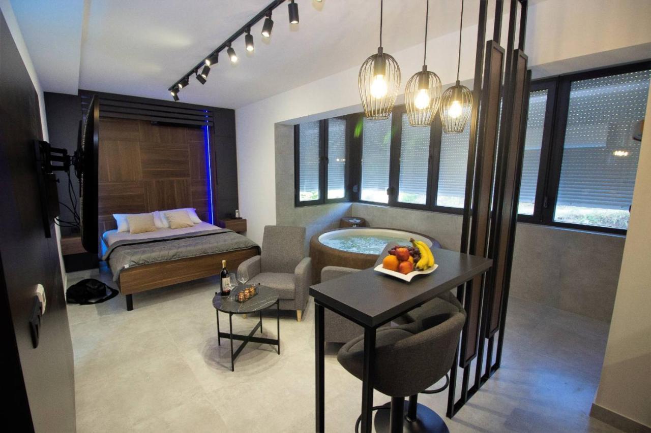 Jacuzzi Sauna Selfcheckin Mystic Mostar Bagian luar foto