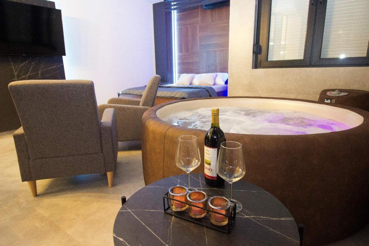 Jacuzzi Sauna Selfcheckin Mystic Mostar Bagian luar foto